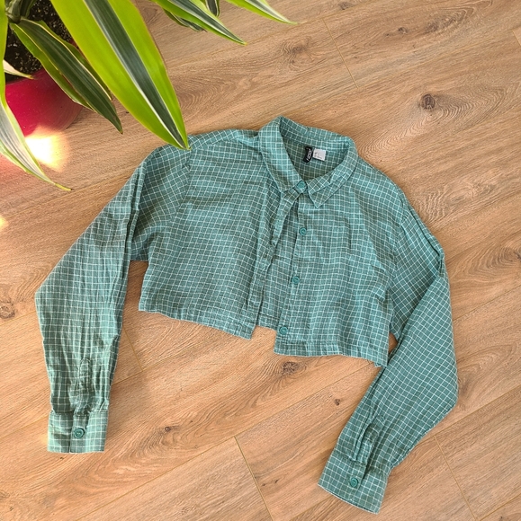 Super Cropped Button Green Plaid Shirt - Picture 1 of 3